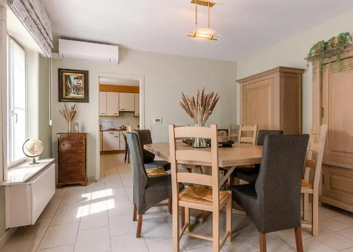 Bakboord Вілла *